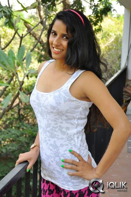 Shravya-Reddy